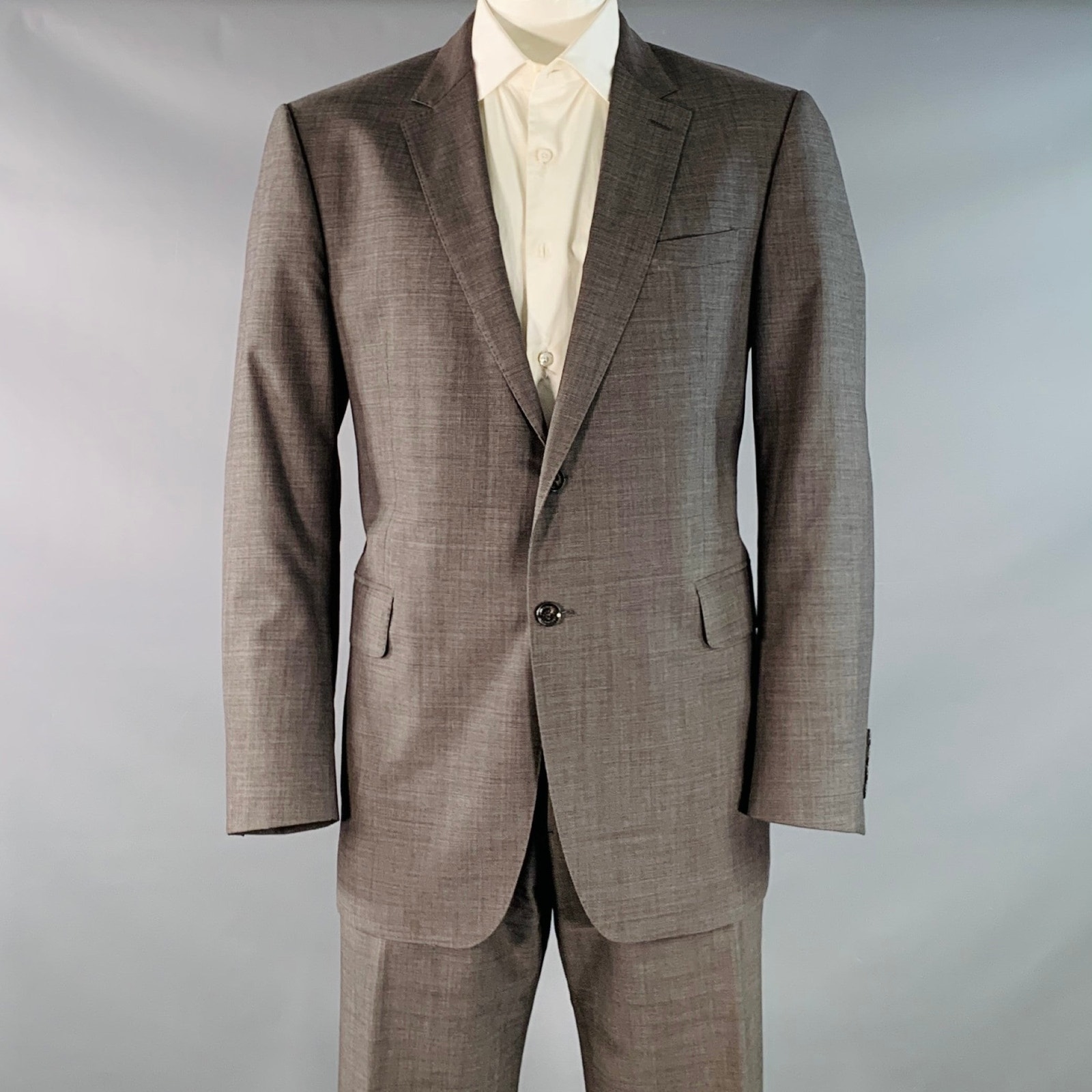 Burberry Size 46 Regular Grey Virgin Wool Notch Lapel Suit